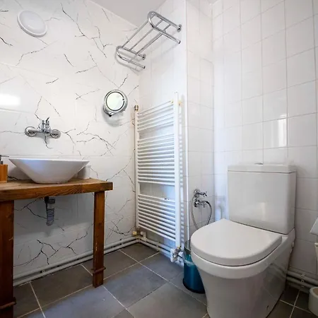 Central Seaside Flat With Excellent View In Bodrum Lägenhet *
