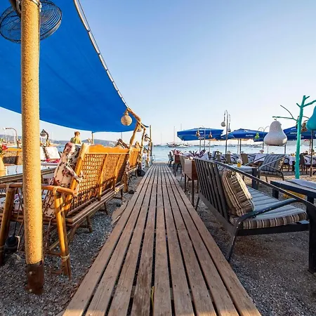 Apartment Central Seaside Flat With Excellent View In Bodrum *